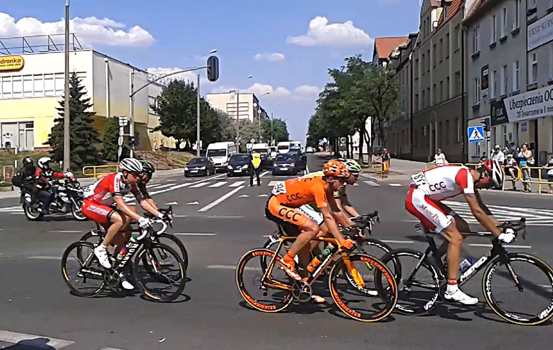 [FILM] Tour de Pologne 2014 Tczew czołówka peletonu - "uciekinierzy" 