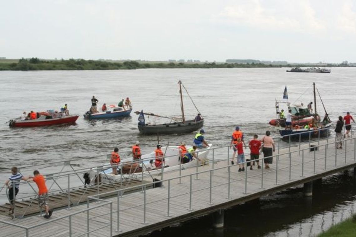 Flis dobił do wiślanego brzegu - Liga Morska i Rzeczna promuje królową polskich rzek