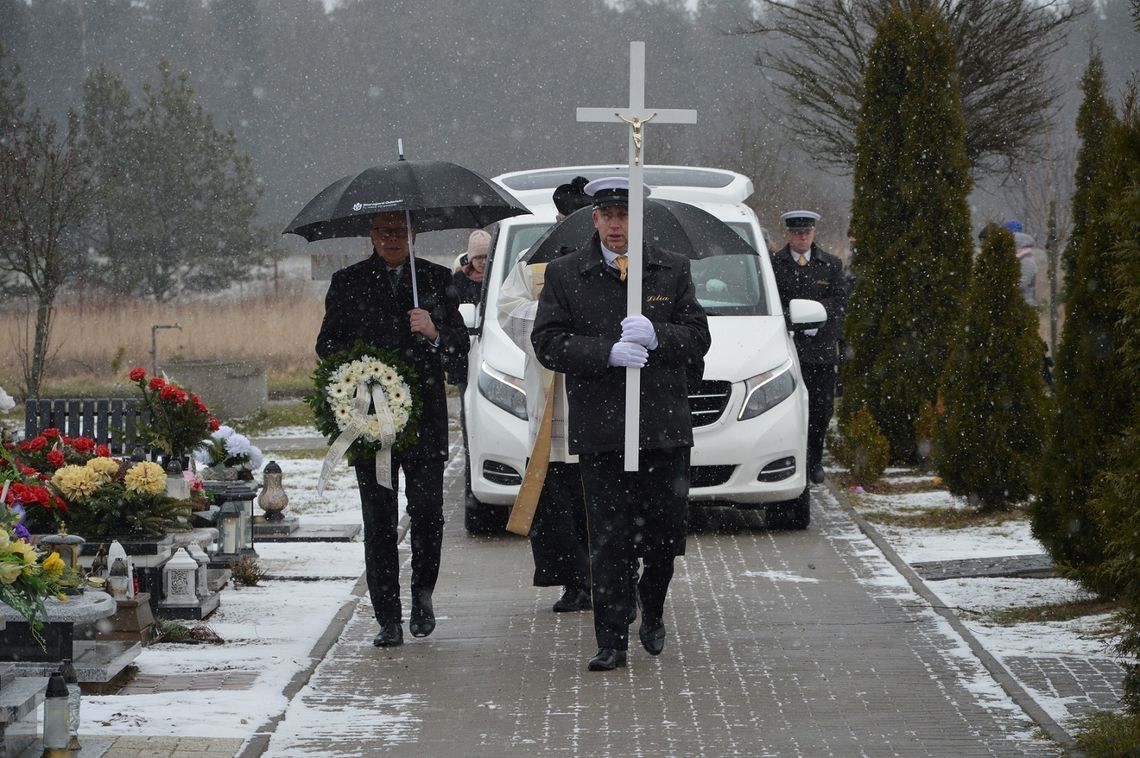 [FOTO] "Spoczywaj w Pokoju Aniołku". Ostatnie pożegnanie 2-miesięcznej Mai ze Starogardu Gd. 