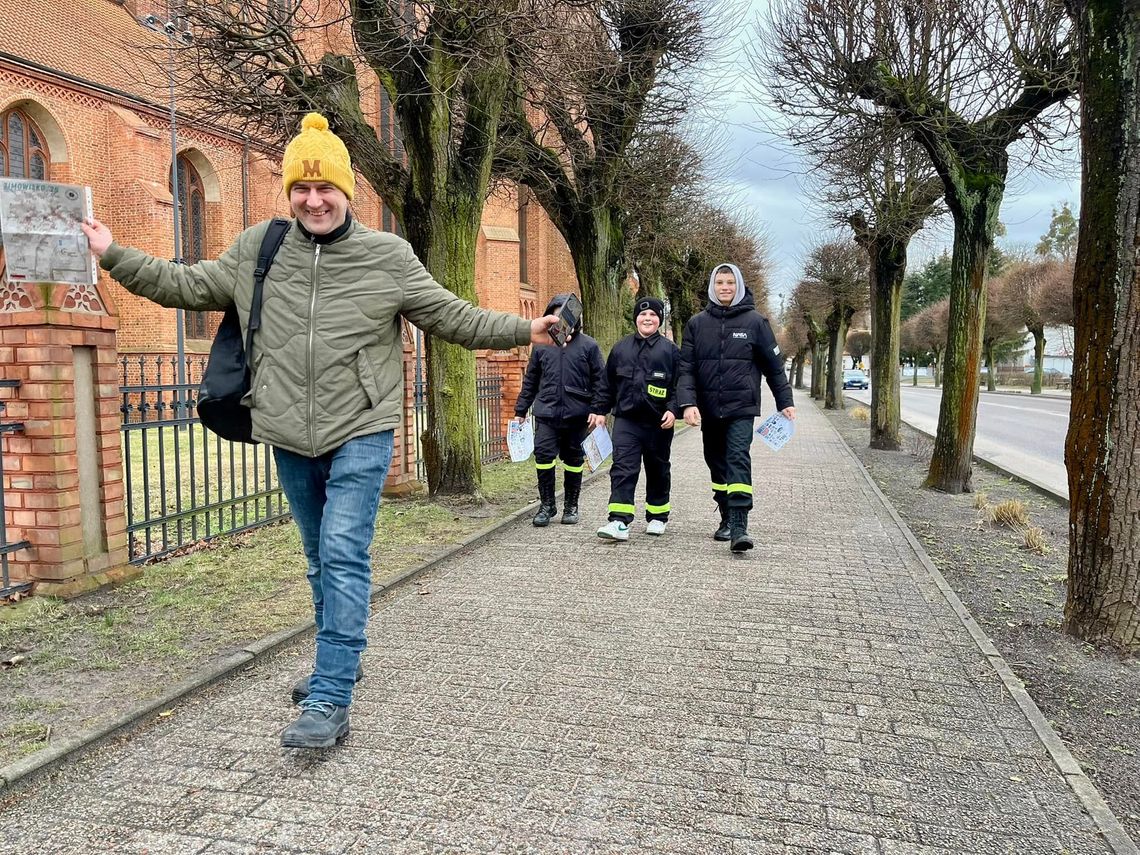 [FOTO] Z mapą po Pelplinie - Miejski Marsz na Orientację Zimowisko '25