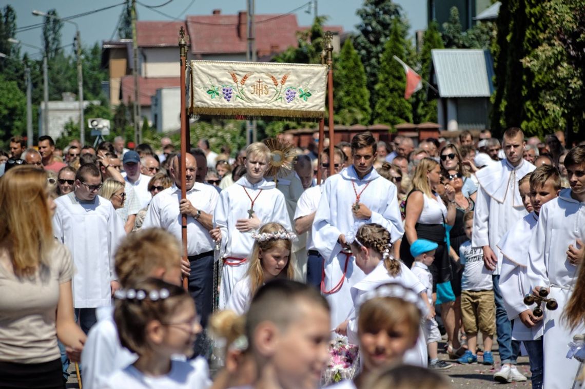 (FOTOGALERIE) Tak świętowano Boże Ciało w kościele farnym oraz na os. Staszica w Tczewie! (FOTOGALERIE) Tak świętowano Boże Ciało w kościele farnym oraz na os. Staszica w Tczewie!