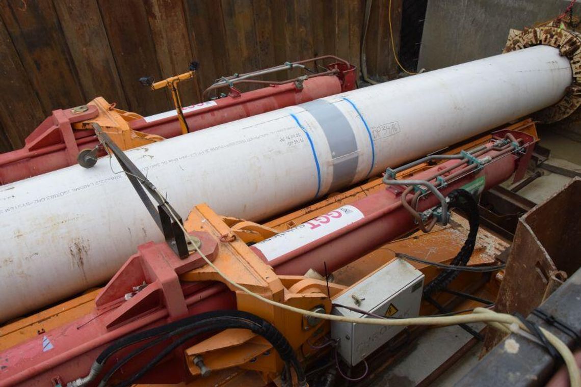 GAZ – SYSTEM zaprezentował realizację budowy kluczowego odcinka gazociągu. GAZ POPŁYNIE POD WISŁĄ !!