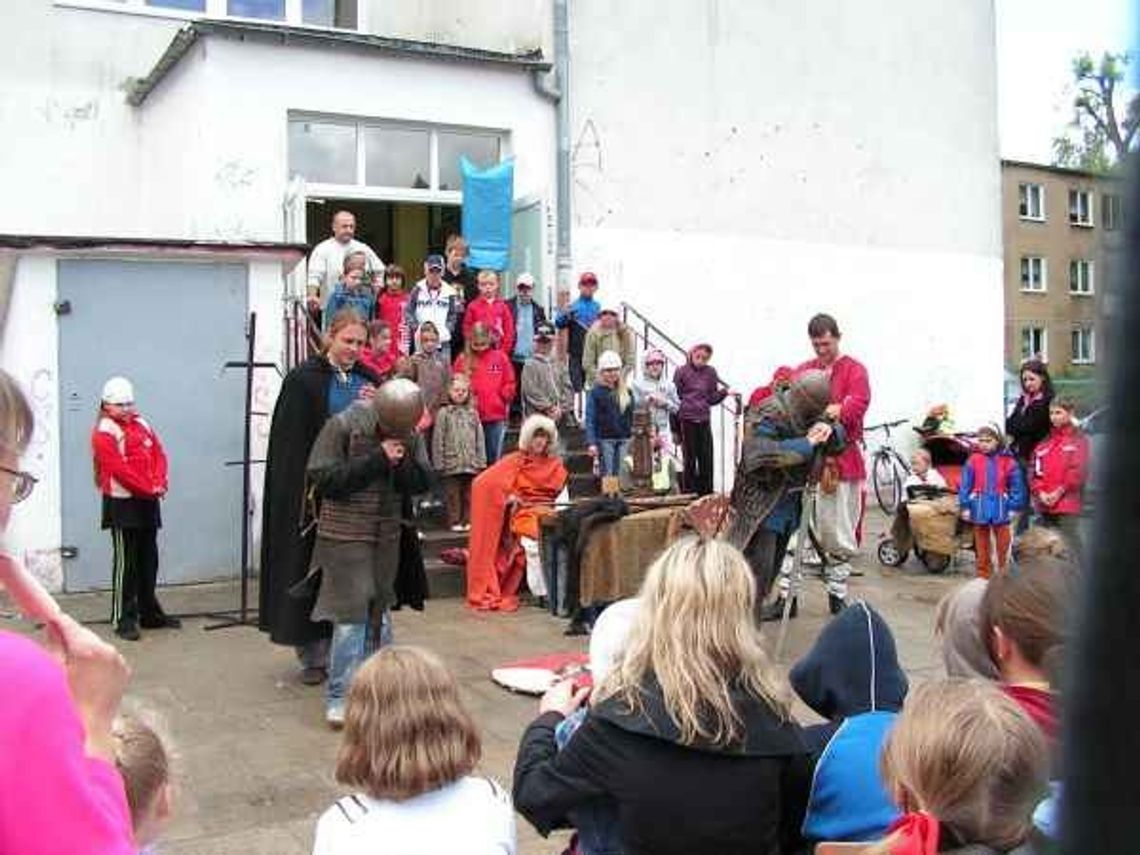 Gdzie jest sala gimnastyczna? Gdzie jest sala gimnastyczna?