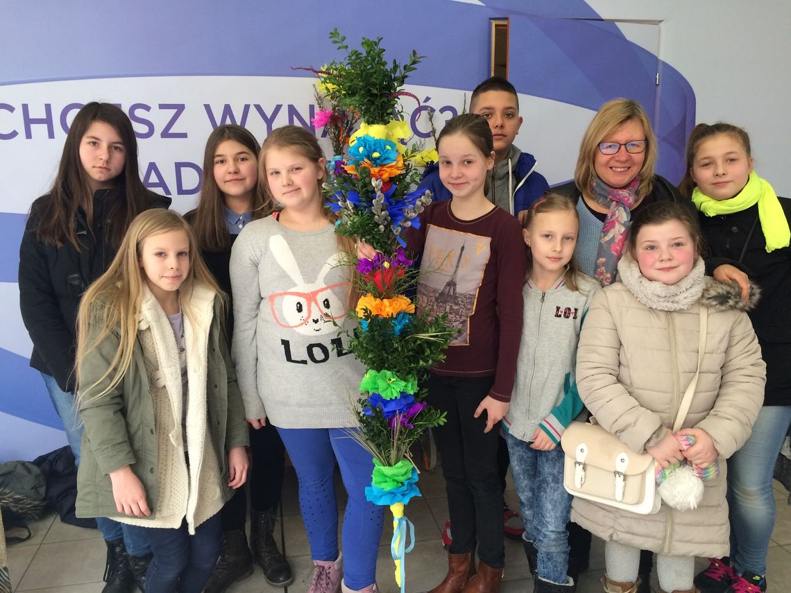 Gigantyczne palmy opanowały centrum handlowe!