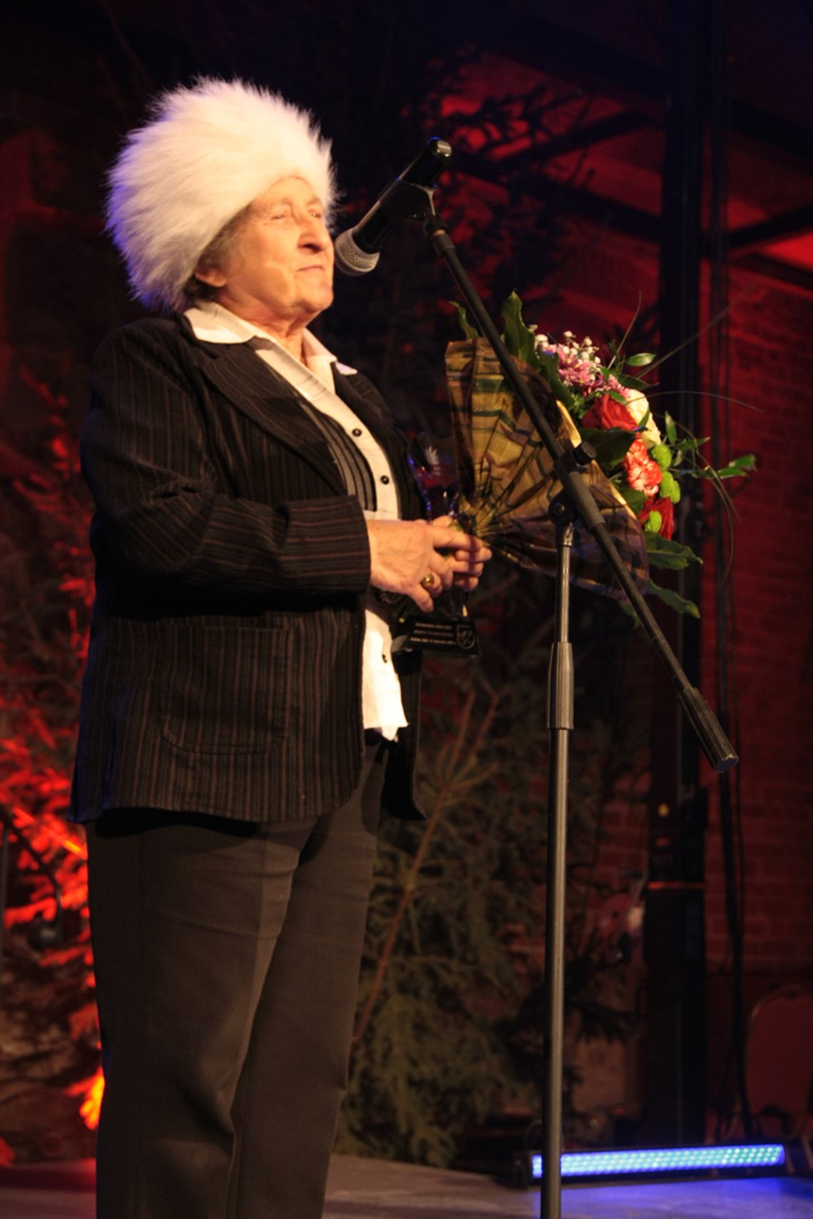 Gminna Gala Wolontariatu - nagrody i wyróżnienia za działalność prospołeczną Gminna Gala Wolontariatu - nagrody i wyróżnienia za działalność prospołeczną