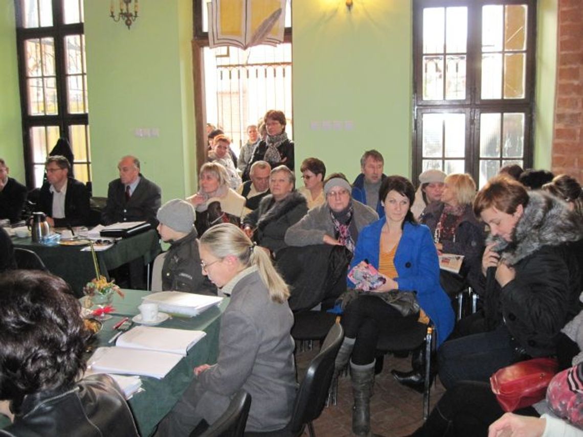 Gniewskie rajcowanie. Burzliwe obrady przy... otwartych drzwiach Gniewskie rajcowanie. Burzliwe obrady przy... otwartych drzwiach