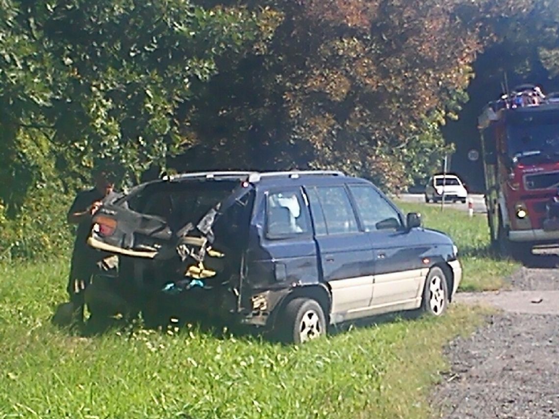 Groźne zderzenie dwóch aut na „berlince” Groźne zderzenie dwóch aut na „berlince”