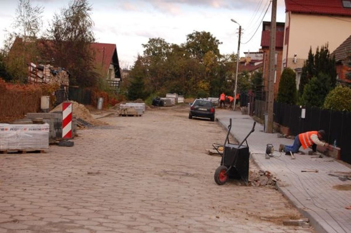 Inwestycje w estetykę Tczewa. Nowa kostka brukowa na ulicach osiedli Czyżykowo i Witosa Inwestycje w estetykę Tczewa. Nowa kostka brukowa na ulicach osiedli Czyżykowo i Witosa