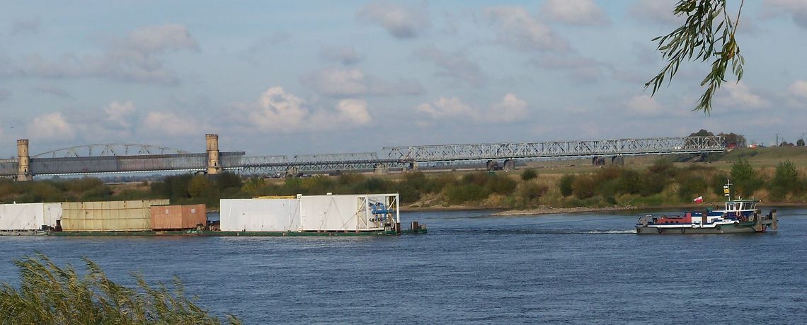 Jutro Wisłą przepłynie kontenerowiec. Na wysokości Tczewa będzie ok. godz. 16. Czy otworzy nowy rozdział w dziejach rzeki?