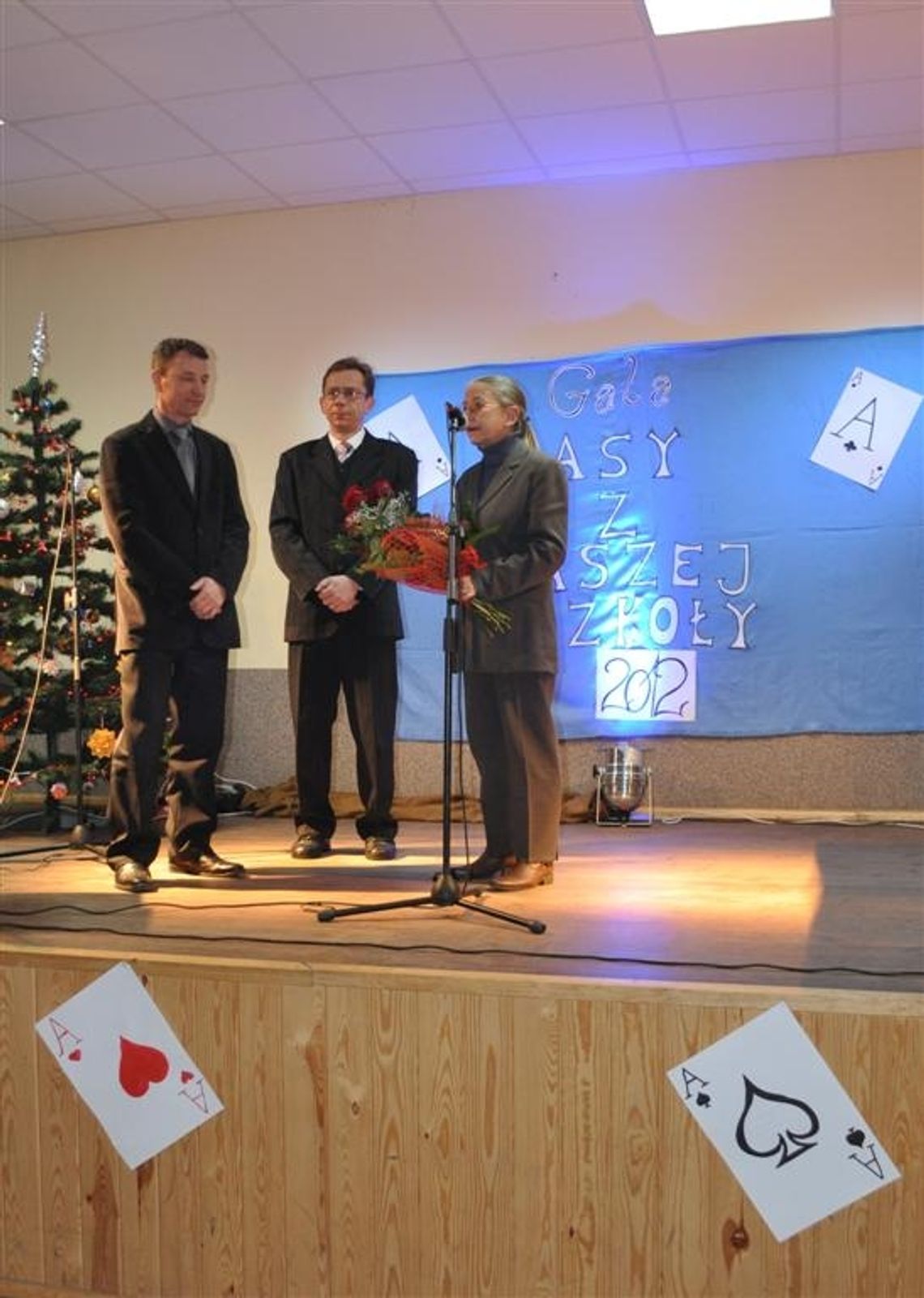 Kolędy, historyczne tańce i… konta w banku Kolędy, historyczne tańce i… konta w banku