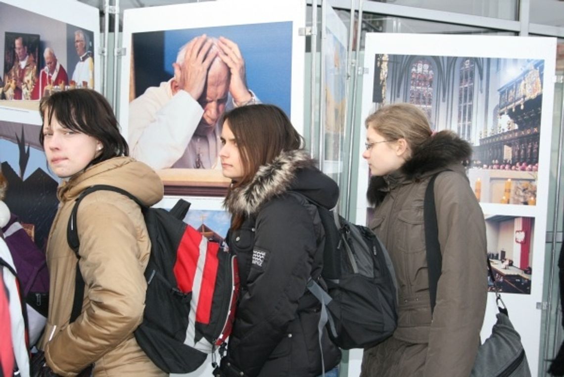 Kronika wspólnej drogi z Janem Pawłem II Kronika wspólnej drogi z Janem Pawłem II