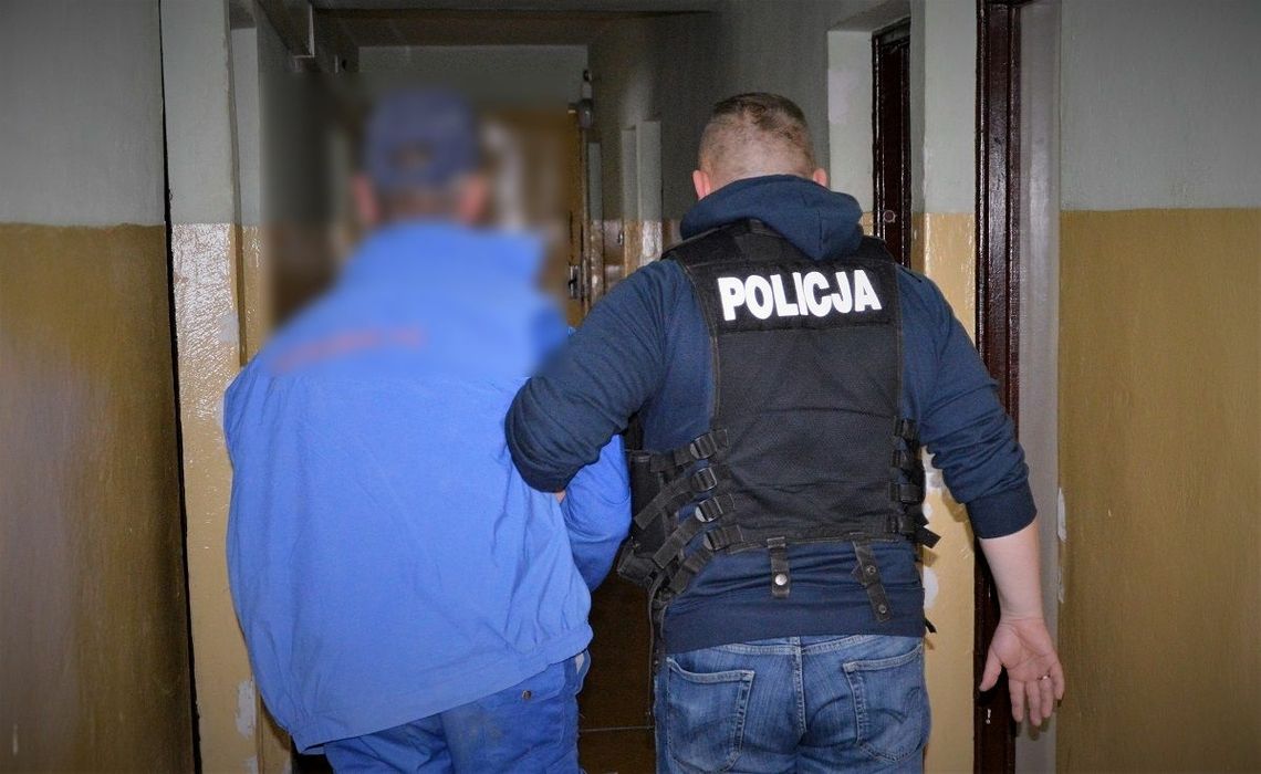 Kryminalni z tczewskiej komendy zatrzymali pięć osób poszukiwanych listami gończymi