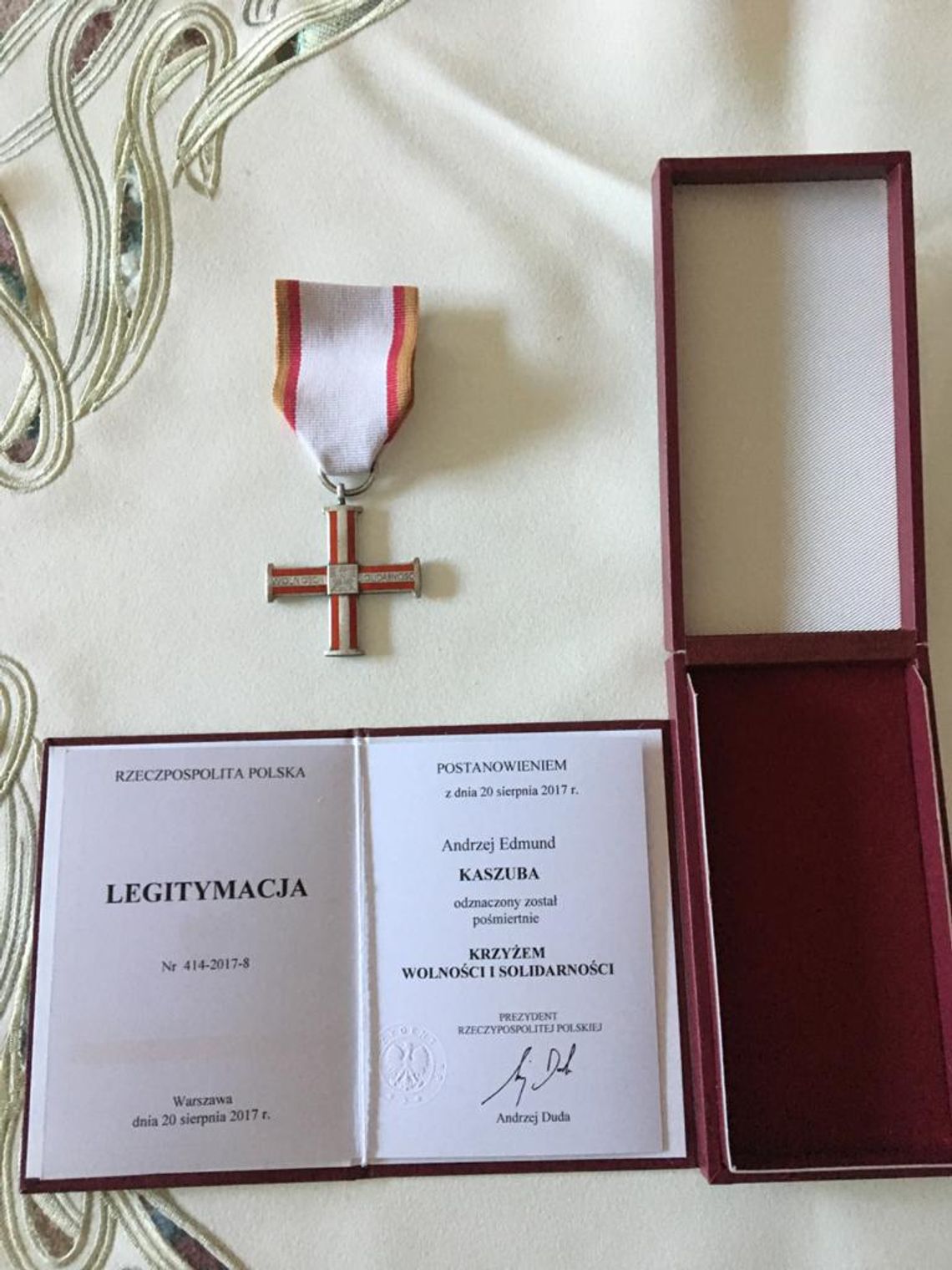Krzyż Wolności i Solidarności dla Śp. Andrzeja Kaszuby