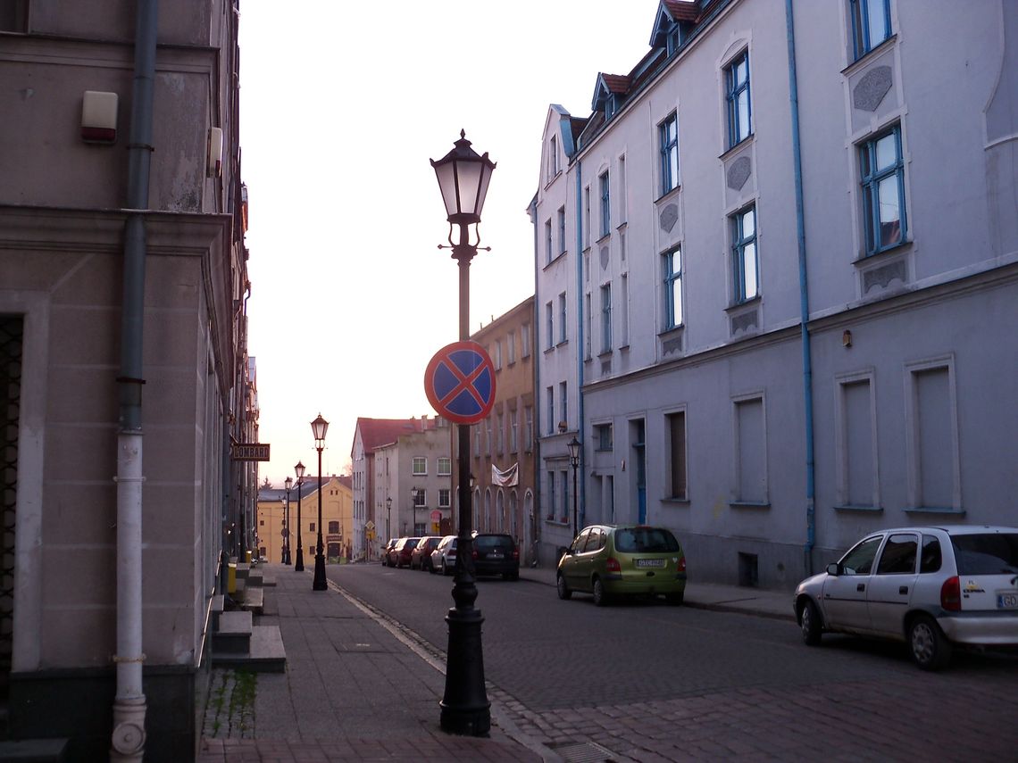 Kto komu ma ustąpić, gdy nie ma „zebry”? Kto komu ma ustąpić, gdy nie ma „zebry”?