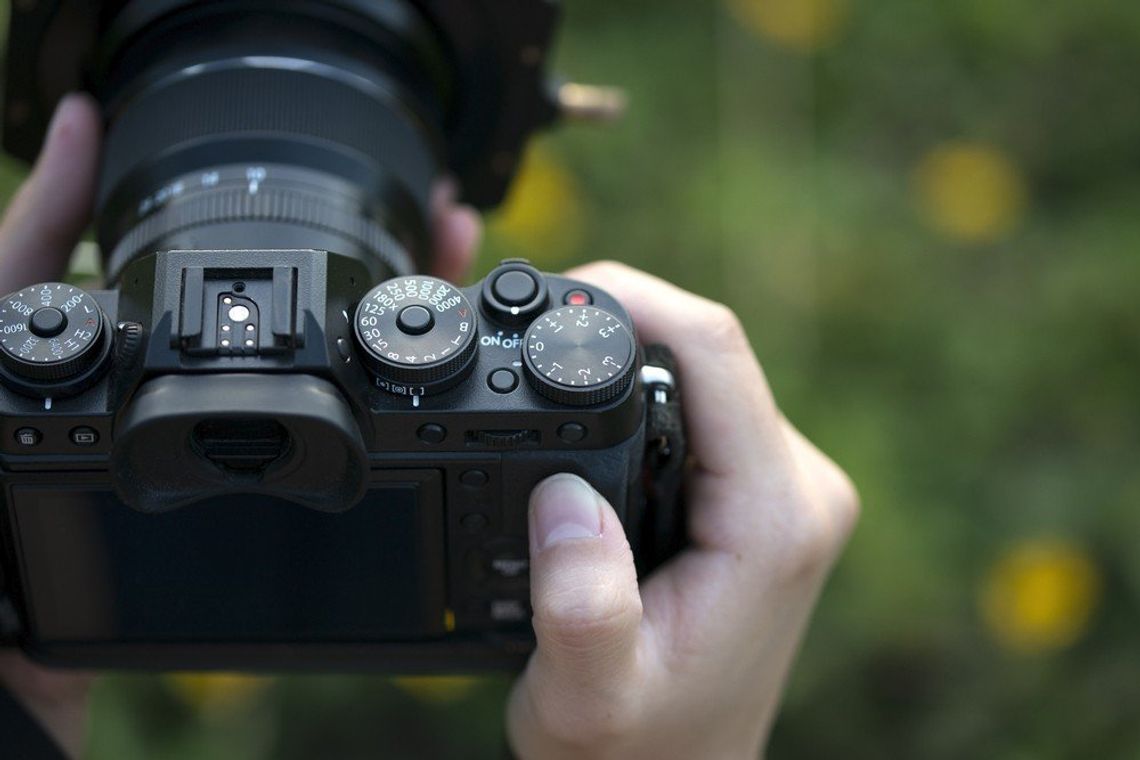 Kupno lustrzanki cyfrowej – o czym pamiętać?