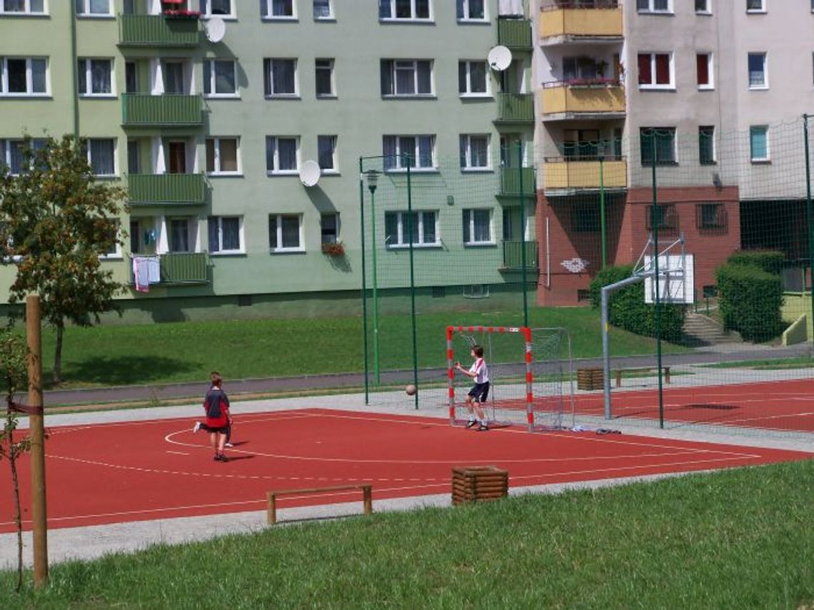 Ławki w niecce nie dla pijaczków... Ławki w niecce nie dla pijaczków...