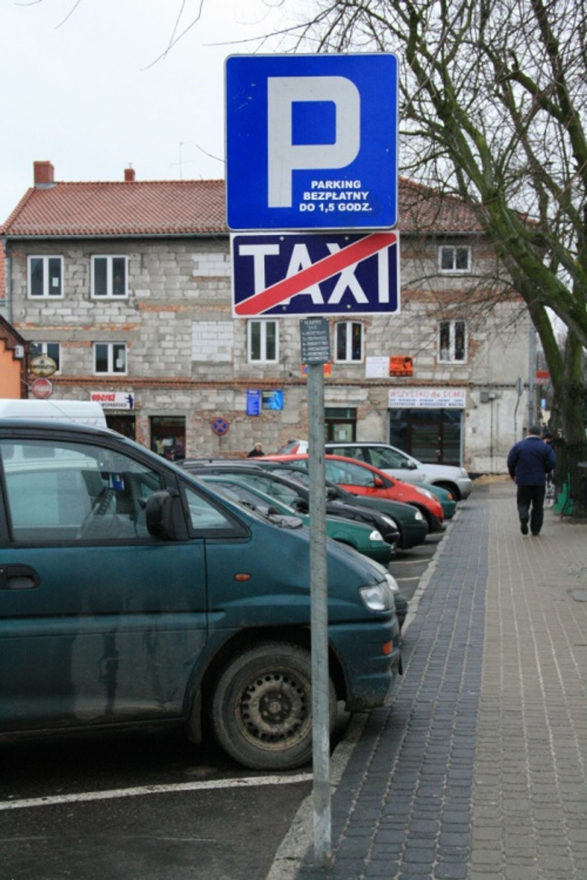 Mandat za nieprawidłowe parkowanie - 1,5 godziny za darmo Mandat za nieprawidłowe parkowanie - 1,5 godziny za darmo