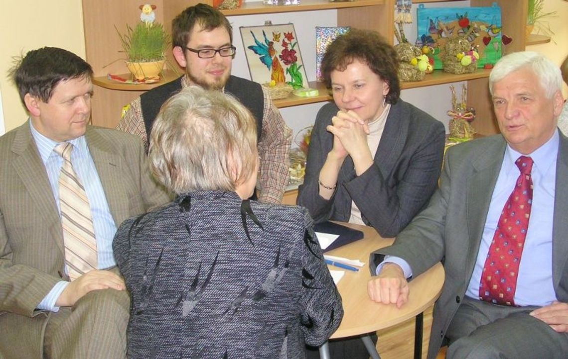 Marszałek rozpętał burzę… mózgów Marszałek rozpętał burzę… mózgów