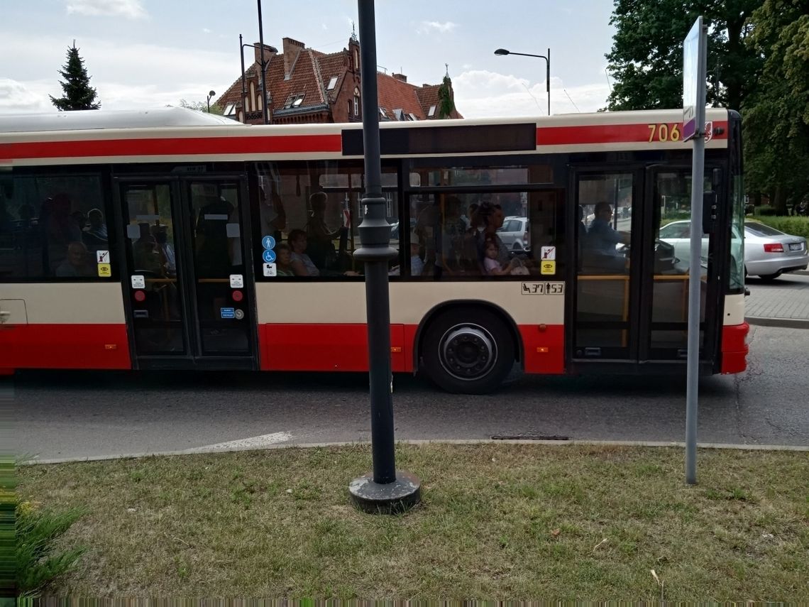 Marzec bez sesji miejskiej, PSZOK zamknięty i zmiany w rozkładzie autobusów miejskich 