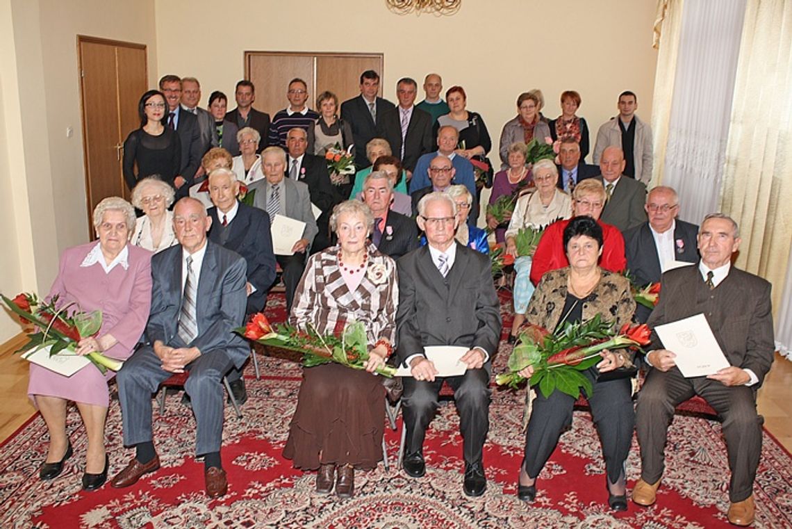 Medale, kwiaty i życzenia Medale, kwiaty i życzenia