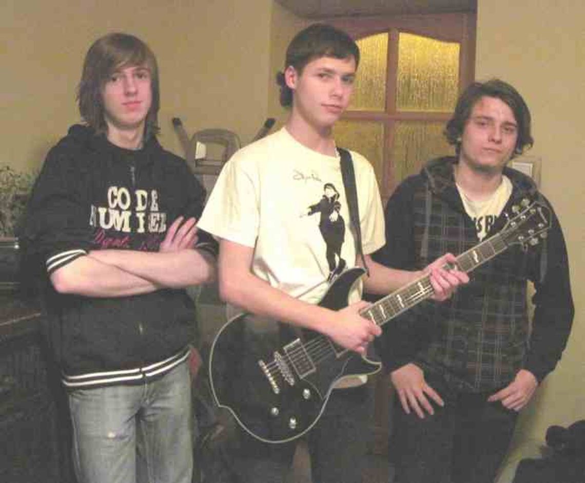 Miasto nieprzyjazne dla młodych muzyków? Komercji mówią nie! Miasto nieprzyjazne dla młodych muzyków? Komercji mówią nie!