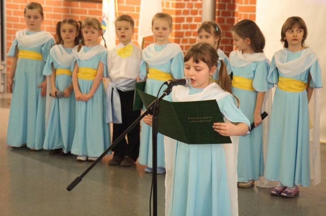 Miasto papieskie - Jan Paweł II na fotografiach Adama Bujaka Miasto papieskie - Jan Paweł II na fotografiach Adama Bujaka