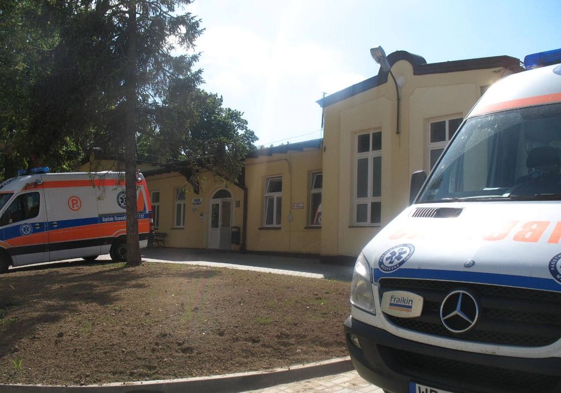 Miasto przekaże 500 tys. zł na karetki dla szpitala. Powiatowi brakuje odpowiedniego taboru Miasto przekaże 500 tys. zł na karetki dla szpitala. Powiatowi brakuje odpowiedniego taboru