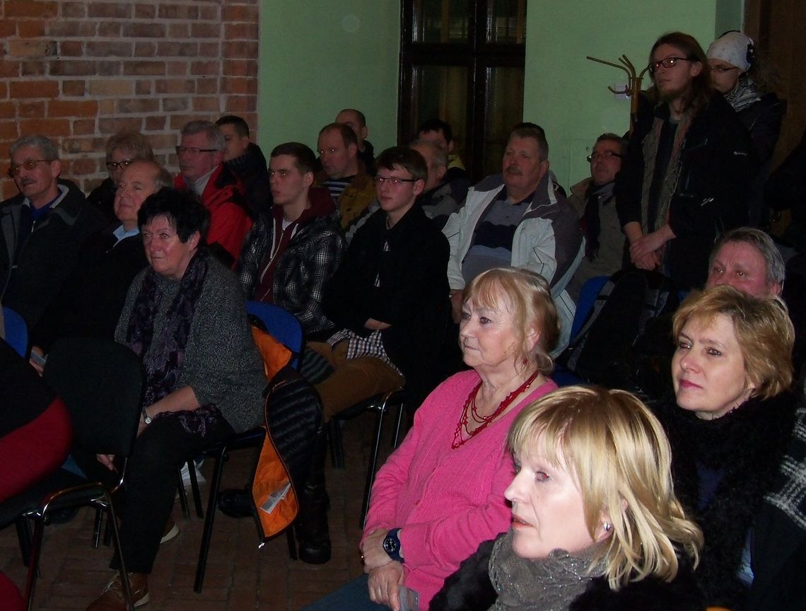 Mieszkańcy Gniewu boją się już nie tylko o swoje mienie Mieszkańcy Gniewu boją się już nie tylko o swoje mienie