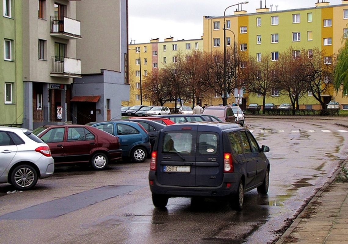 Mieszkańcy i kierowcy czekają na remonty ważnych ulic