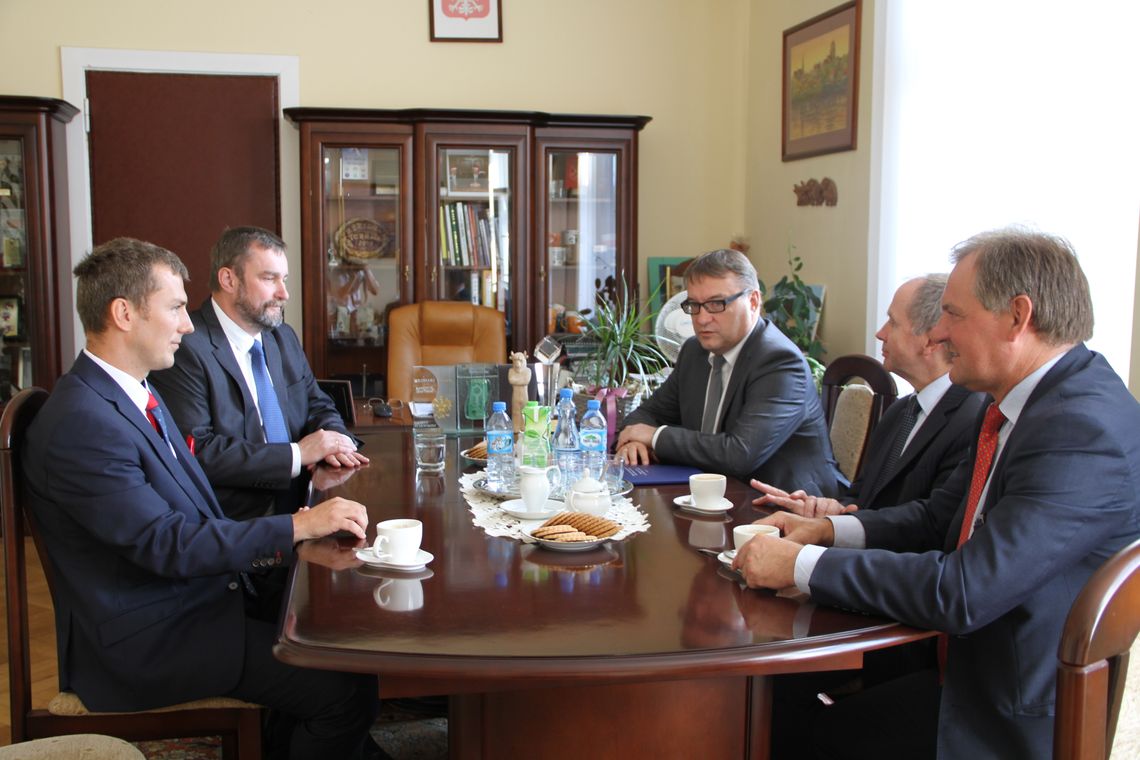 Minister Biernacki potwierdził dziś wolę budowy sądu w Tczewie Minister Biernacki potwierdził dziś wolę budowy sądu w Tczewie