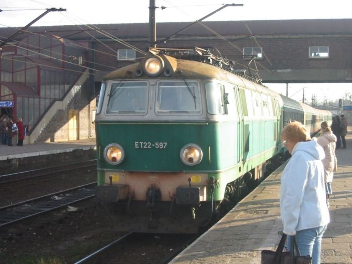 Mocno okrojony rozkład z pociągów Mocno okrojony rozkład z pociągów