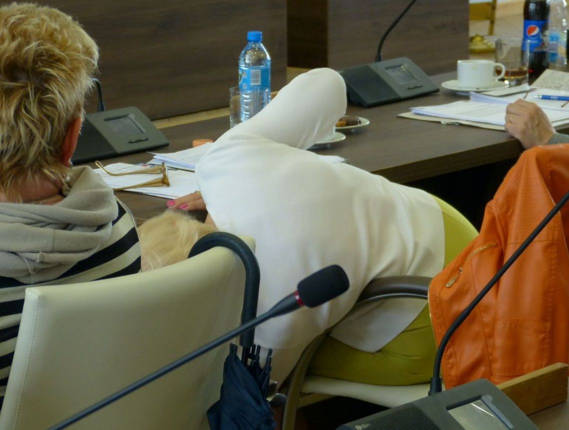 Na luzie: radni boją się podsłuchów