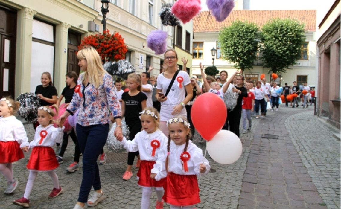 Na starówce tczewianie bawili się podczas Festynu Przyjaźni „Tacy Sami”