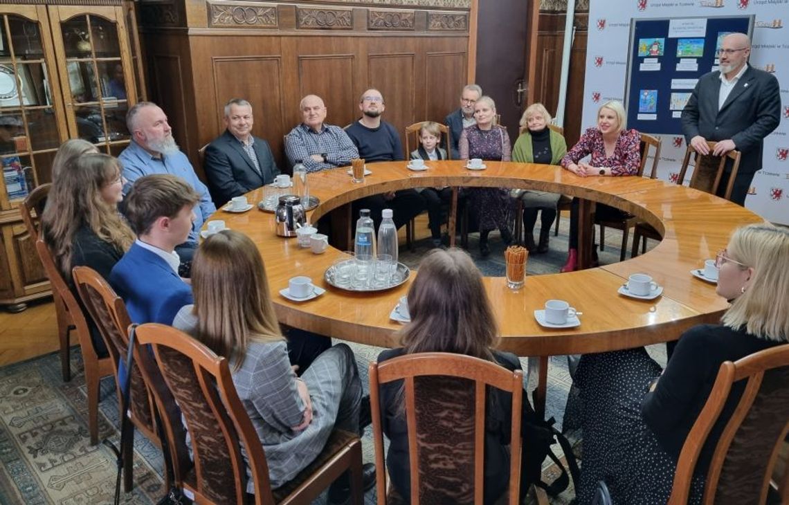 Nagrody Prezydenta dla najzdolniejszych uczniów Nagrody Prezydenta dla najzdolniejszych uczniów