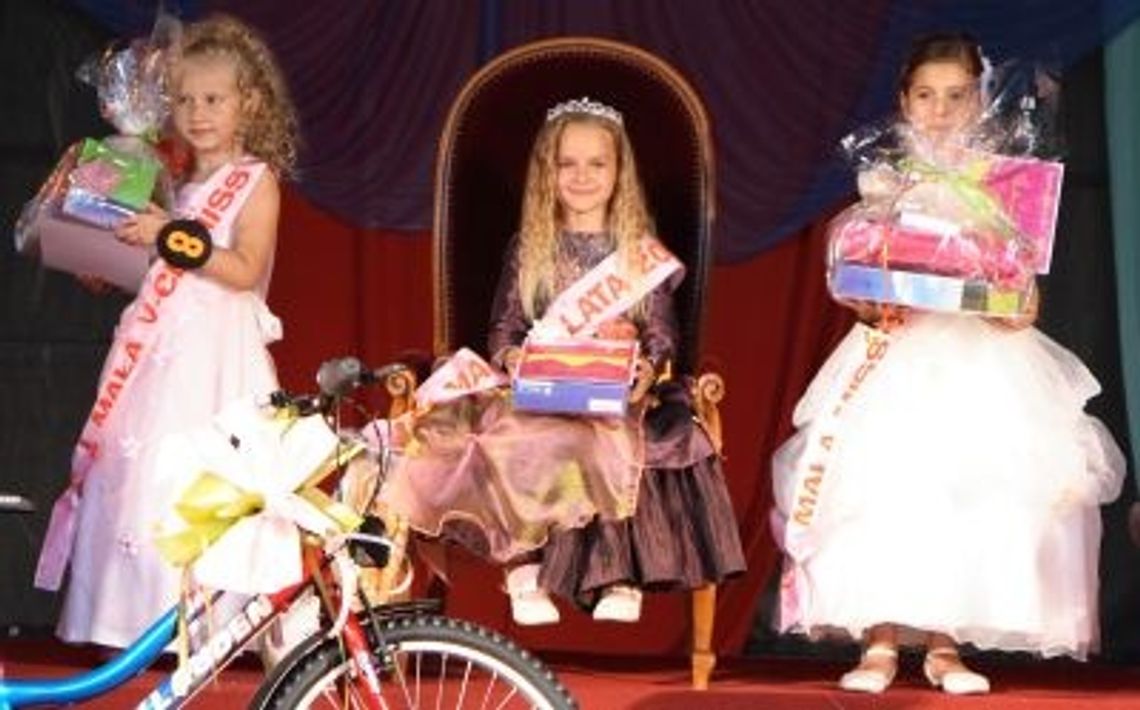 Najpiękniejsza odjechała na rowerze