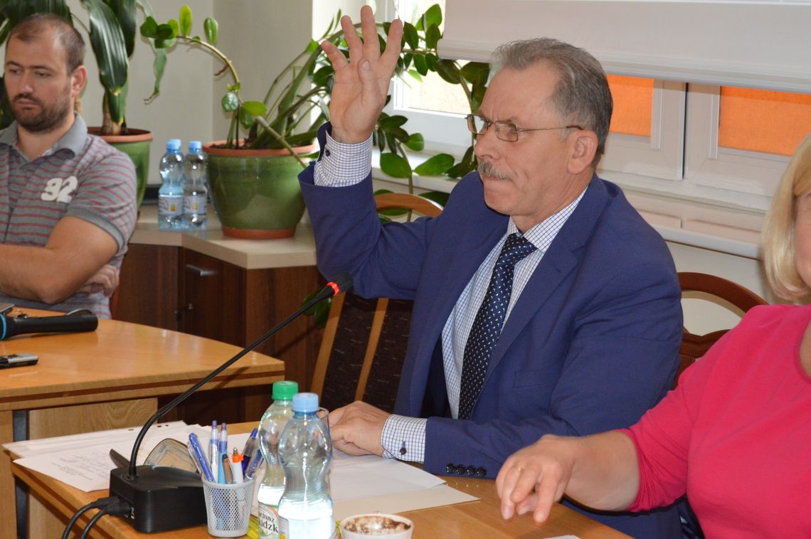 Nauczyciele kontra radny. Notoryczne nękanie do organów... Nauczyciele kontra radny. Notoryczne nękanie do organów...