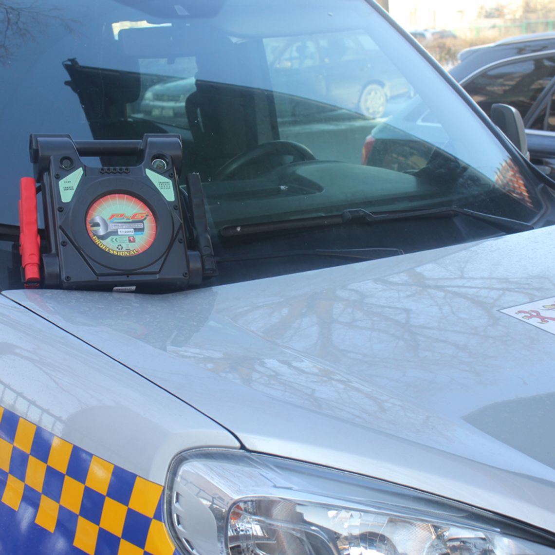 Nie możesz uruchomić auta - zadzwoń po tczewską straż miejską Nie możesz uruchomić auta - zadzwoń po tczewską straż miejską