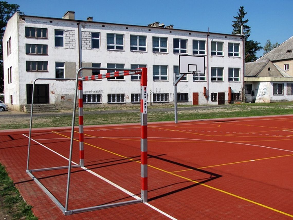 Niech wyrosną tu olimpijczycy Niech wyrosną tu olimpijczycy