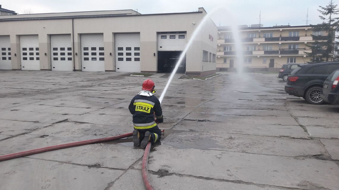 Nowe działko dla strażaków. Takiego sprzętu w Tczewie jeszcze nie było. Prąd wody wyrzucany na 70 metrów! Nowe działko dla strażaków. Takiego sprzętu w Tczewie jeszcze nie było. Prąd wody wyrzucany na 70 metrów!
