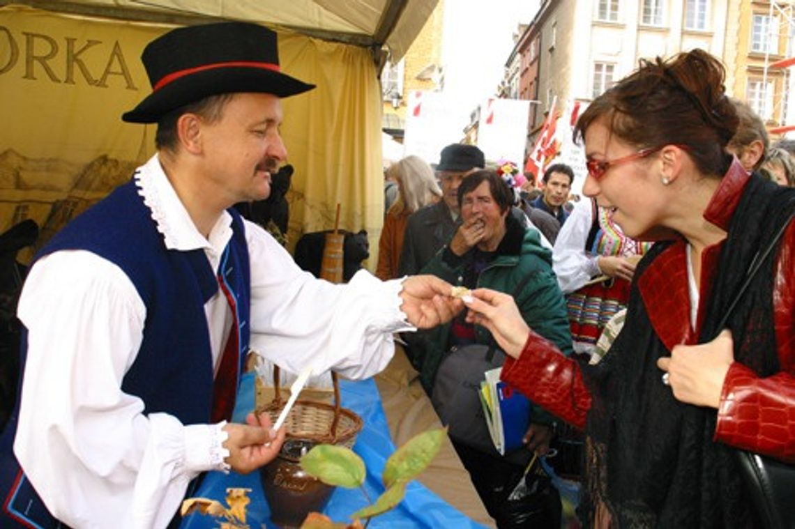 O "jeściu" na Kociewiu. Będzie smażenie bómbómów z dekla O "jeściu" na Kociewiu. Będzie smażenie bómbómów z dekla