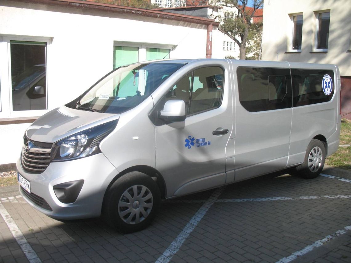 Opel Vivaro na wyposażeniu lecznicy. Nowe auto przewiezie chorujących na nerki