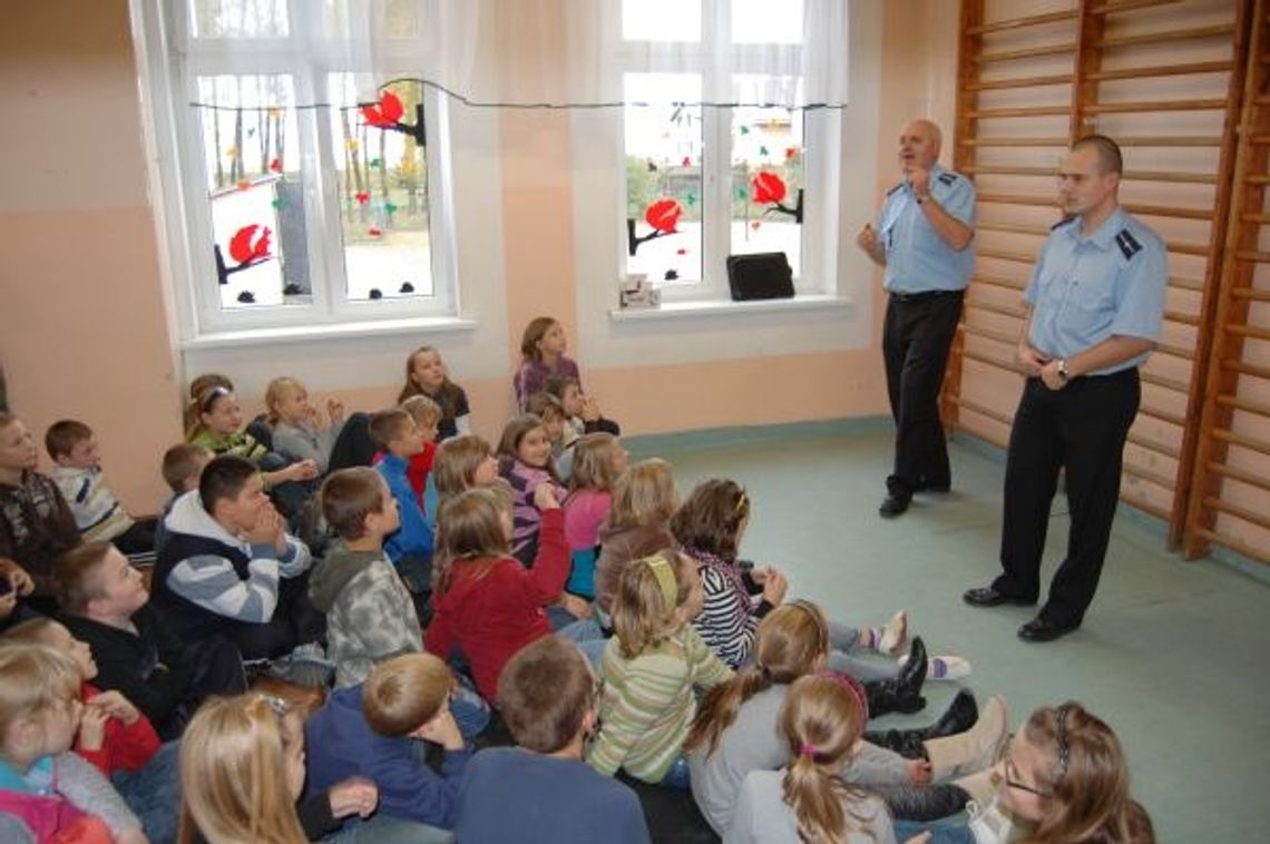 Ostrzeżenie przed światem dorosłych