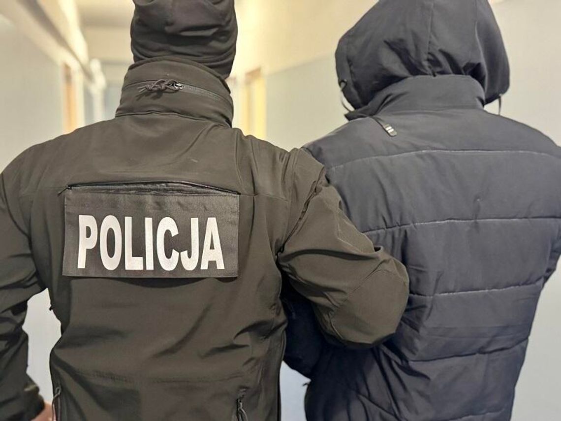 oszukiwani listami gończymi wpadli. Jeden wrócił na święta i szybko trafił za kratki oszukiwani listami gończymi wpadli. Jeden wrócił na święta i szybko trafił za kratki