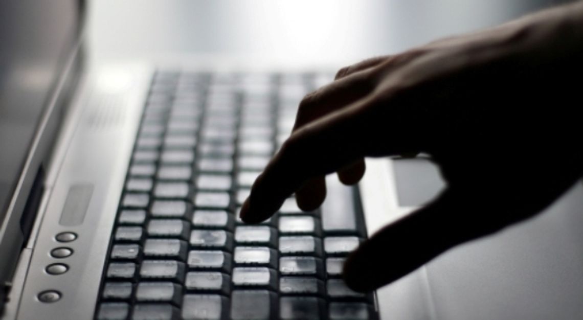 Oszust podszył się pod IP cudzego komputera Oszust podszył się pod IP cudzego komputera