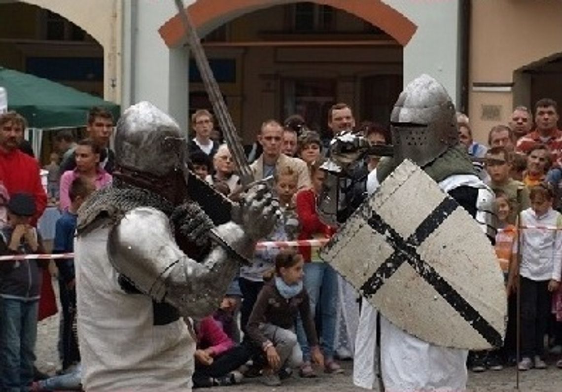 Pełna atrakcji majówka w Gniewie! Pełna atrakcji majówka w Gniewie!