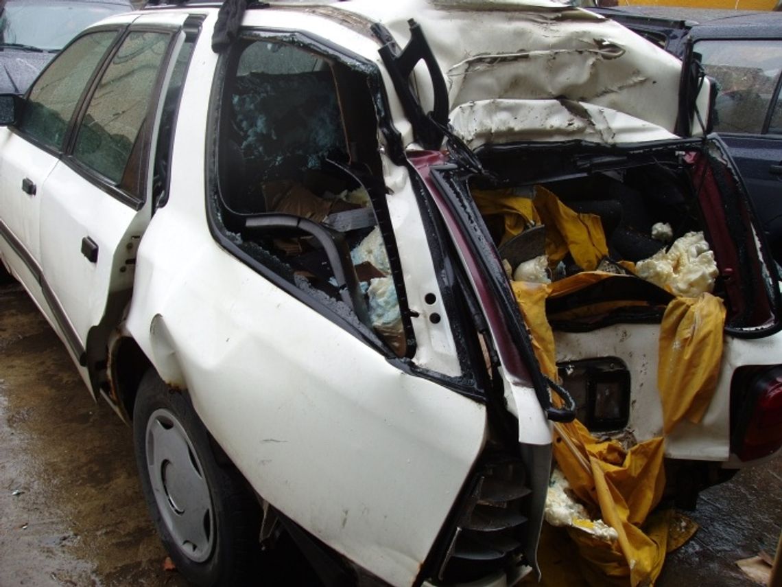 Pijany kierowca chciał uciec z miejsca wypadku Pijany kierowca chciał uciec z miejsca wypadku