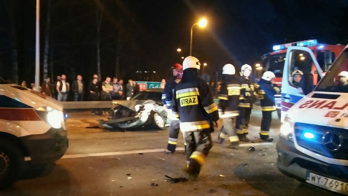 PILNE. Cztery osoby ranne w wypadku w Gniewie. Droga zablokowana! (ZDJĘCIA)