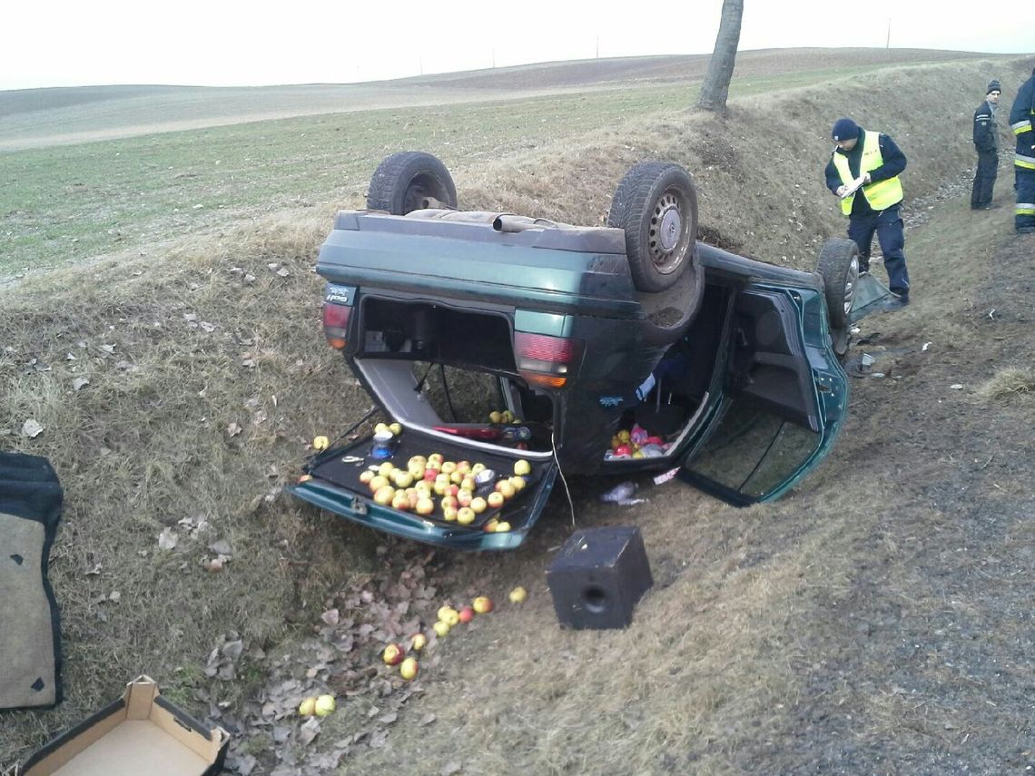 PILNE. Dachowanie na "jedynce". Uwaga - utrudnienia w ruchu!