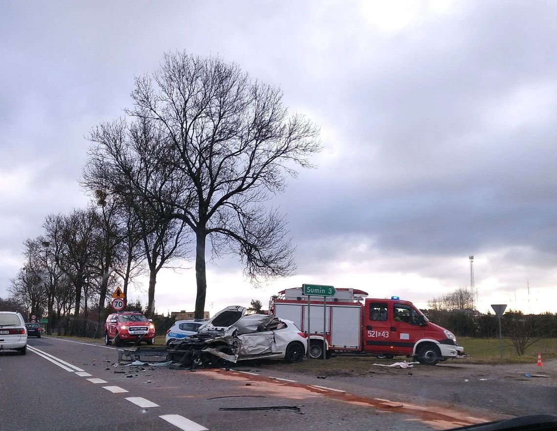 PILNE: Groźny wypadek na Berlince. 20-letni kierowca zabrany śmigłowcem do szpitala