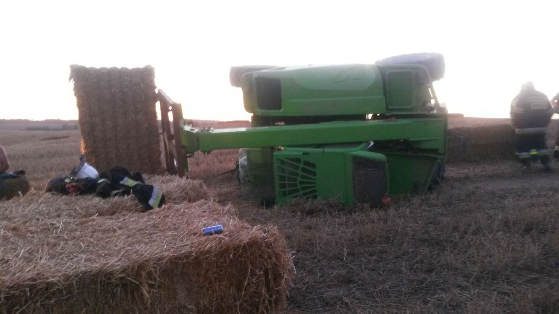 PILNE. Ranny rolnik szedł kilometr w poszukiwaniu pomocy. Zauważyły go dwie rowerzystki PILNE. Ranny rolnik szedł kilometr w poszukiwaniu pomocy. Zauważyły go dwie rowerzystki